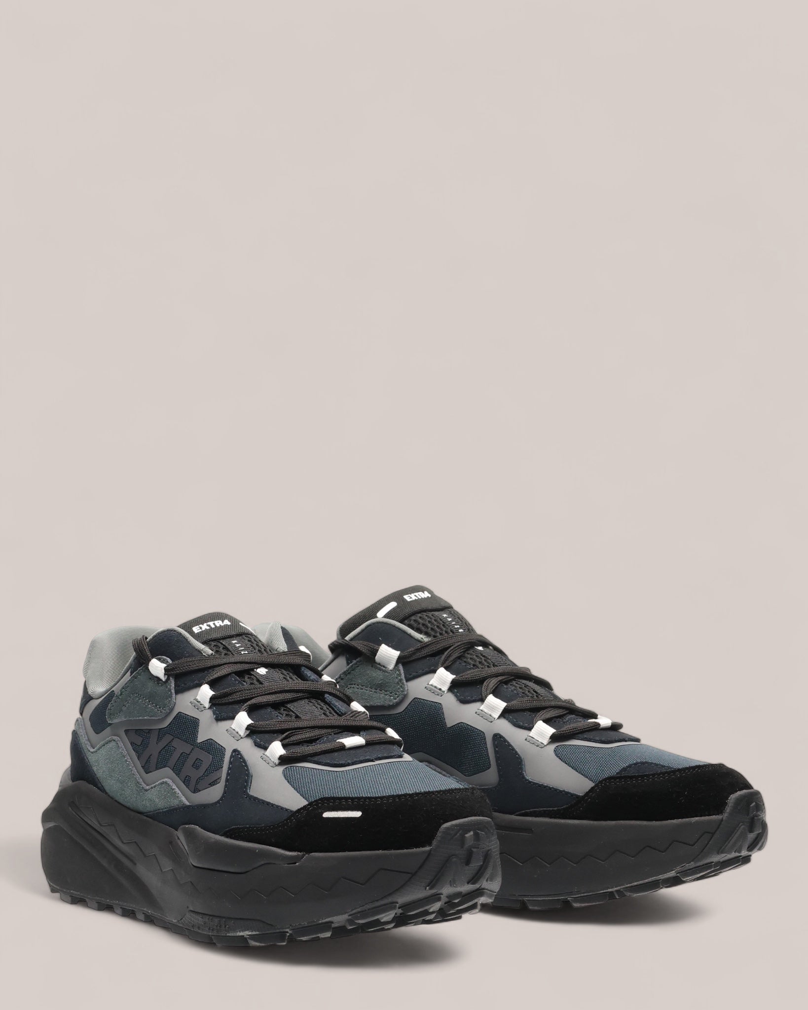 Extr4 Sneakers