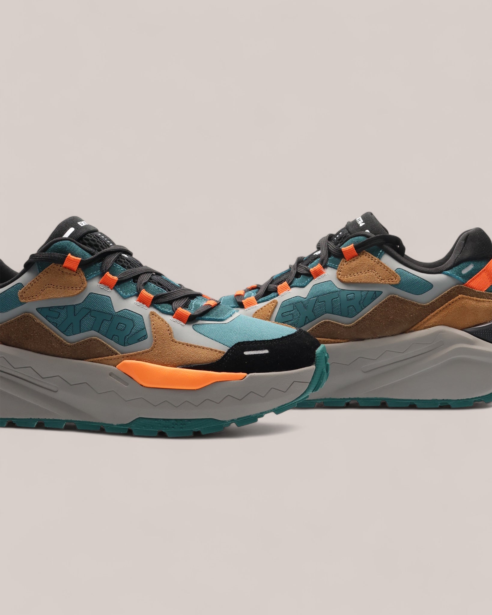 Extr4 Sneakers