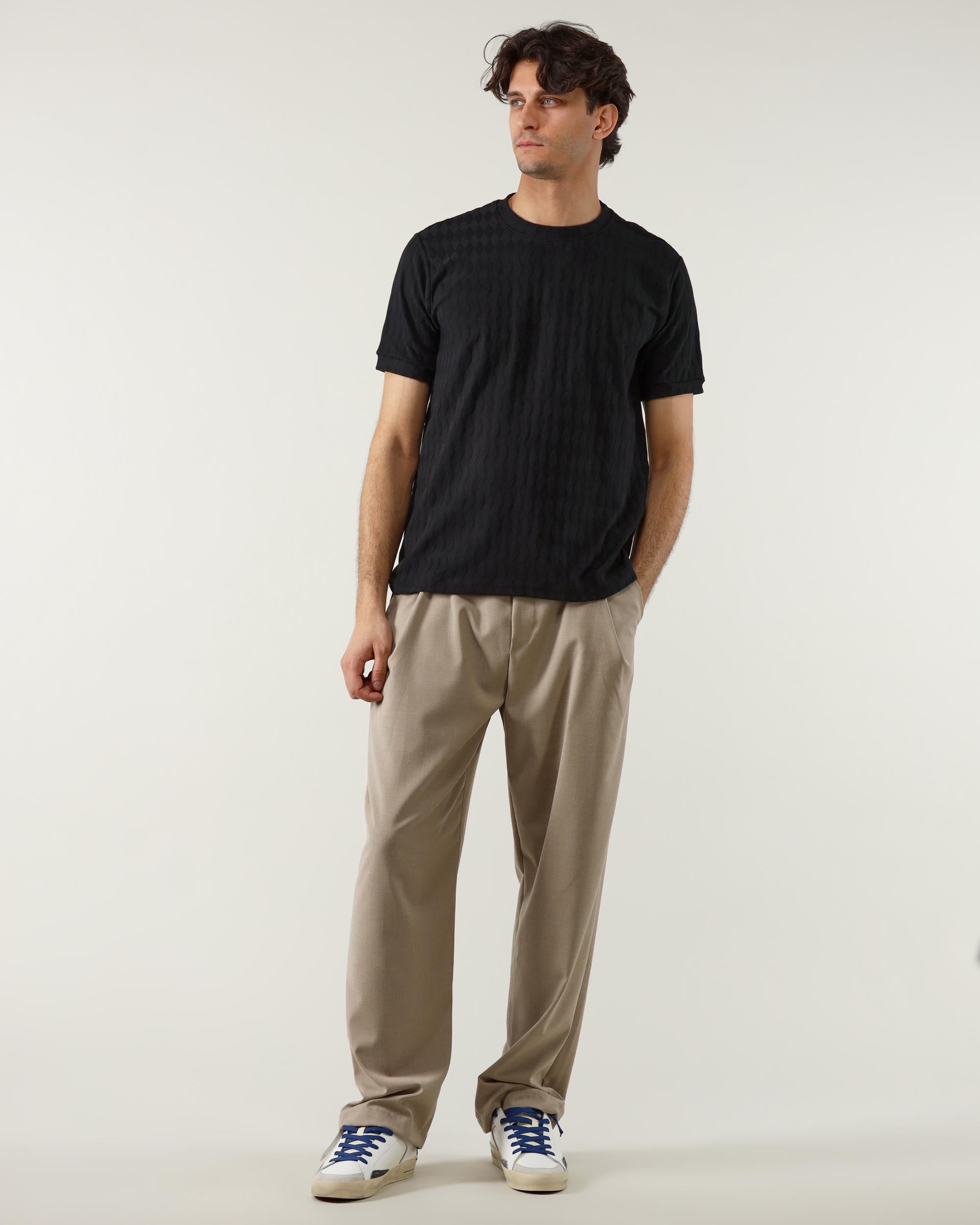 25.10 T-Shirt Tessuto Operato