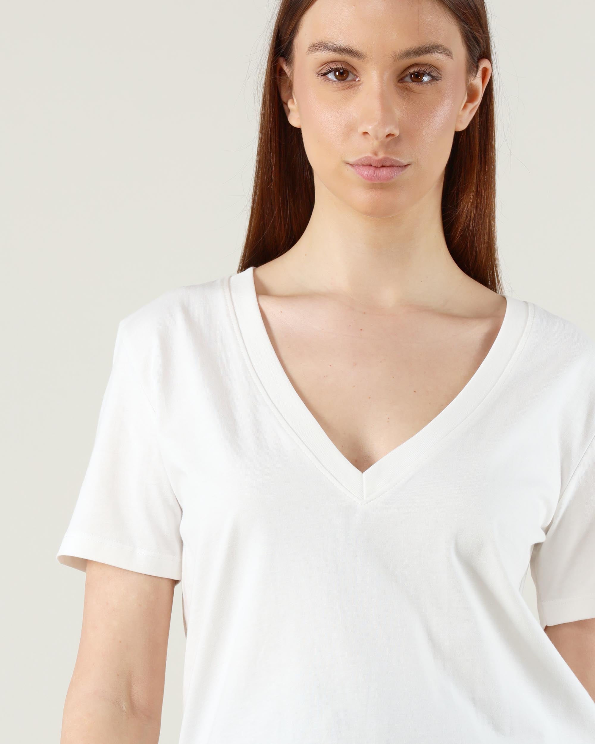 25.10 T-Shirt V Basica