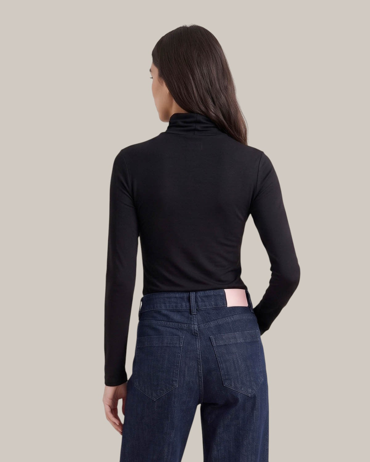 25.10 Langarmshirt mit Raffung