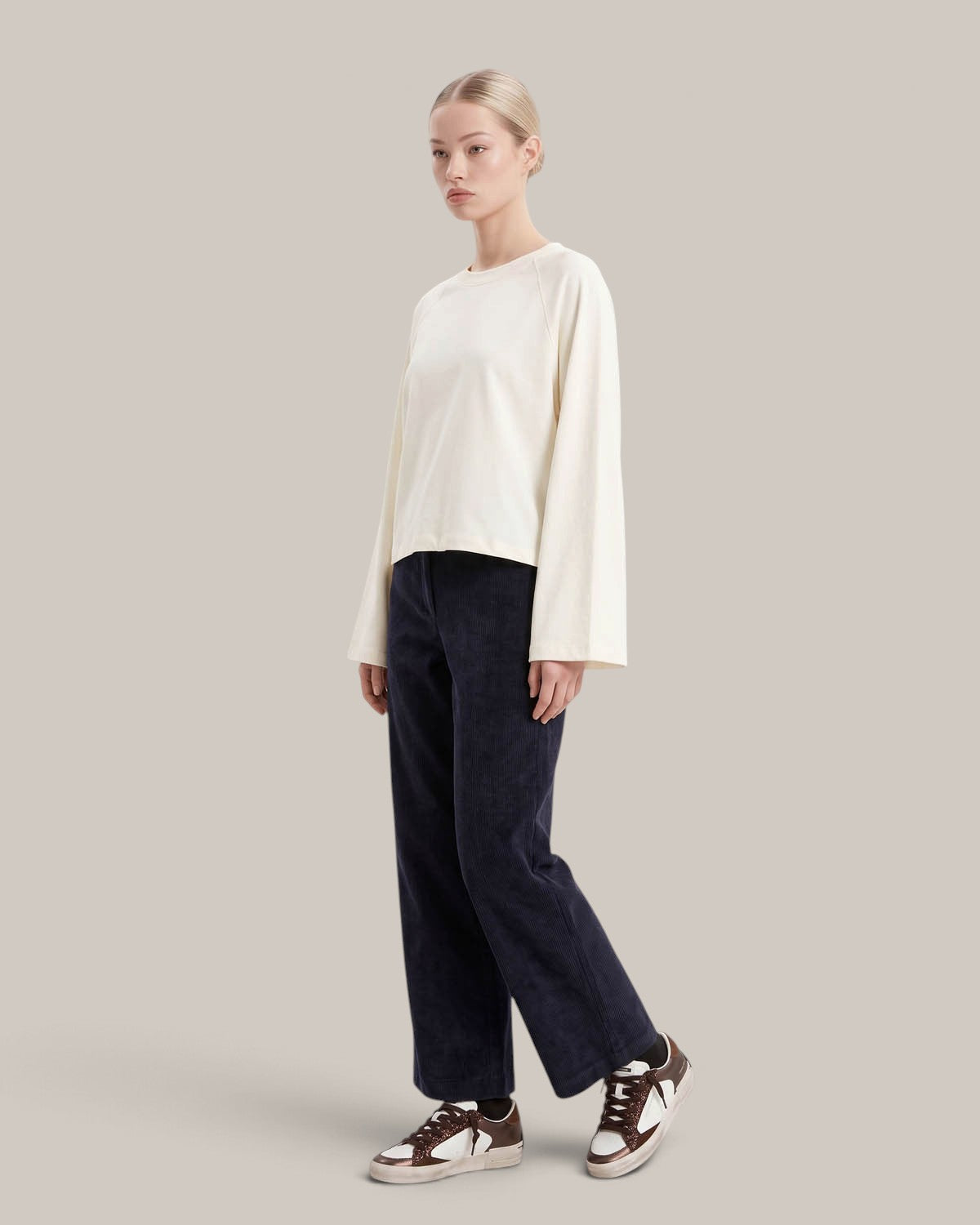 25.10 Pantalon en velours lisse