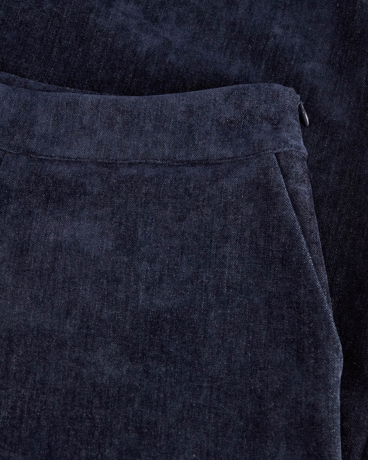 25.10 Pantalon en velours lisse