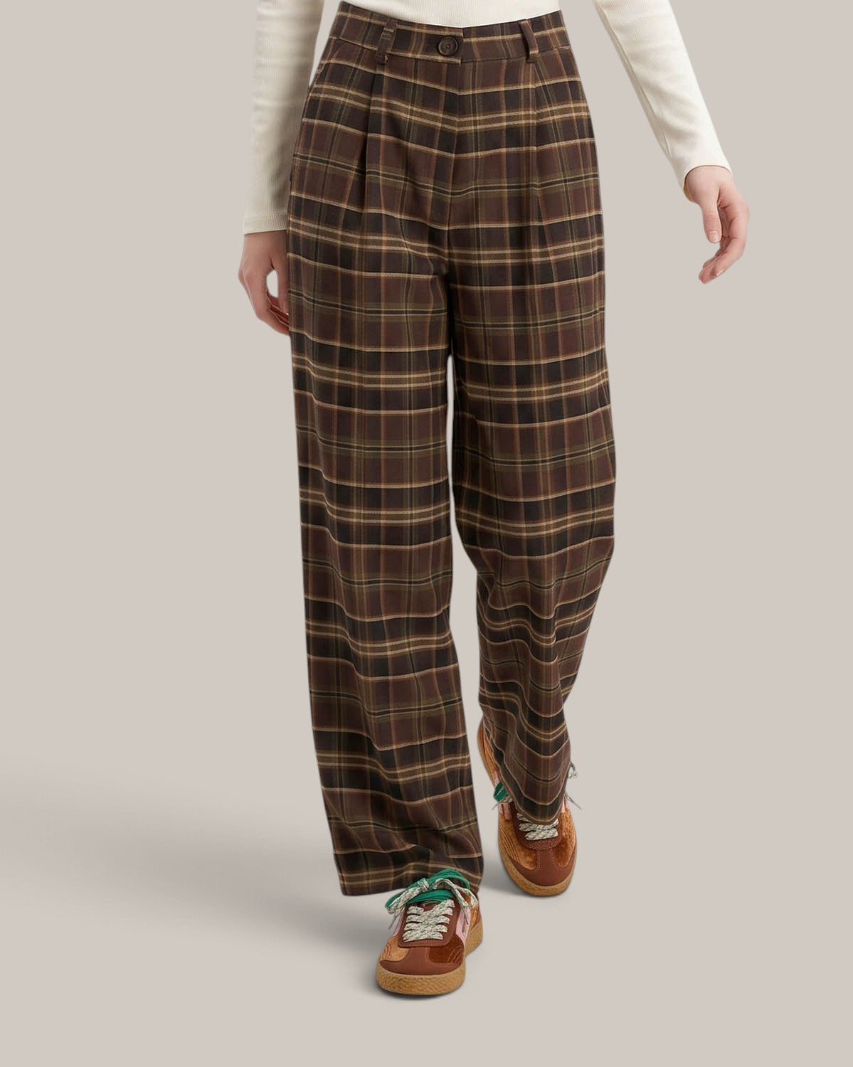 25.10 Checkered Trousers