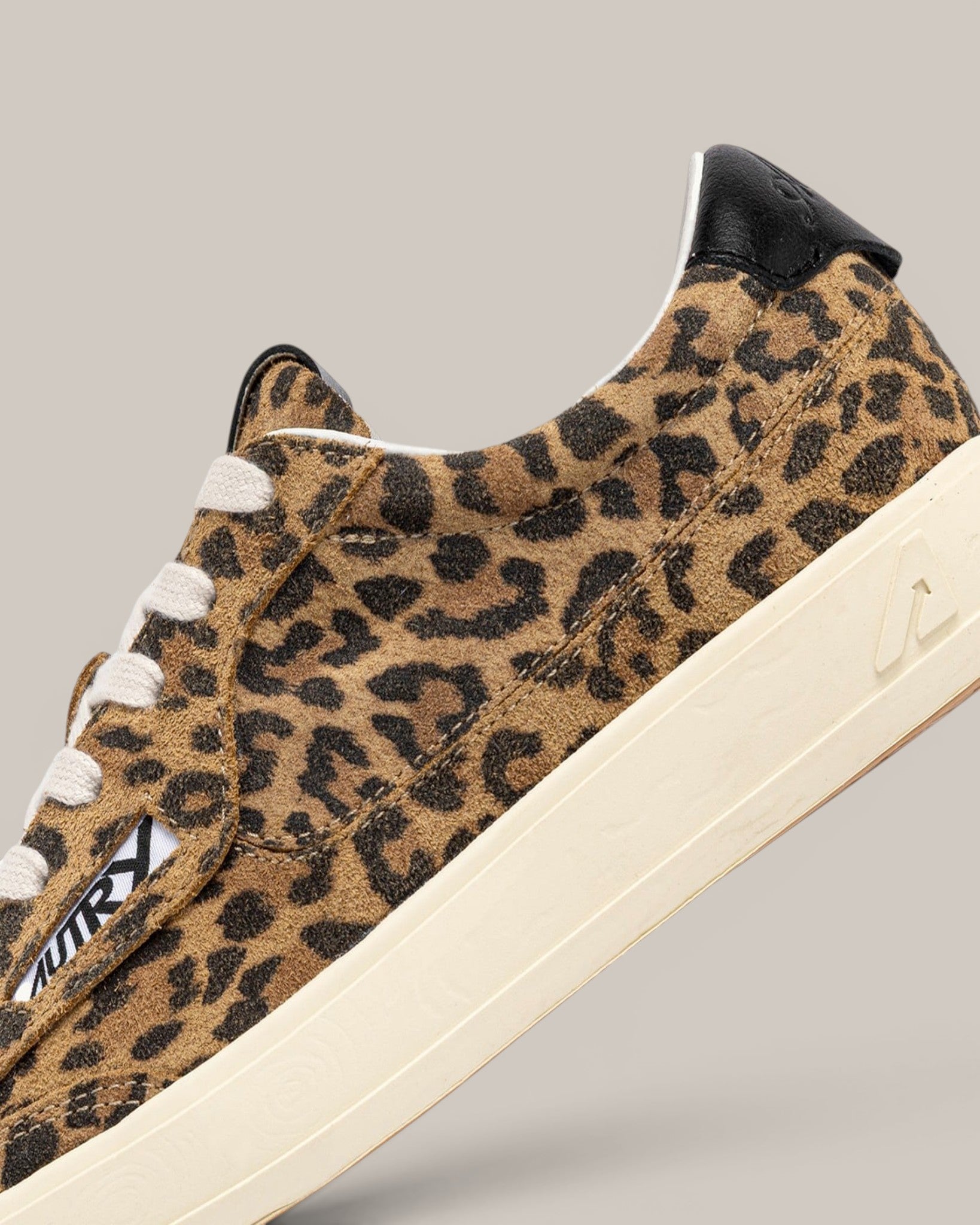 Autry Sneakers Windscape Low