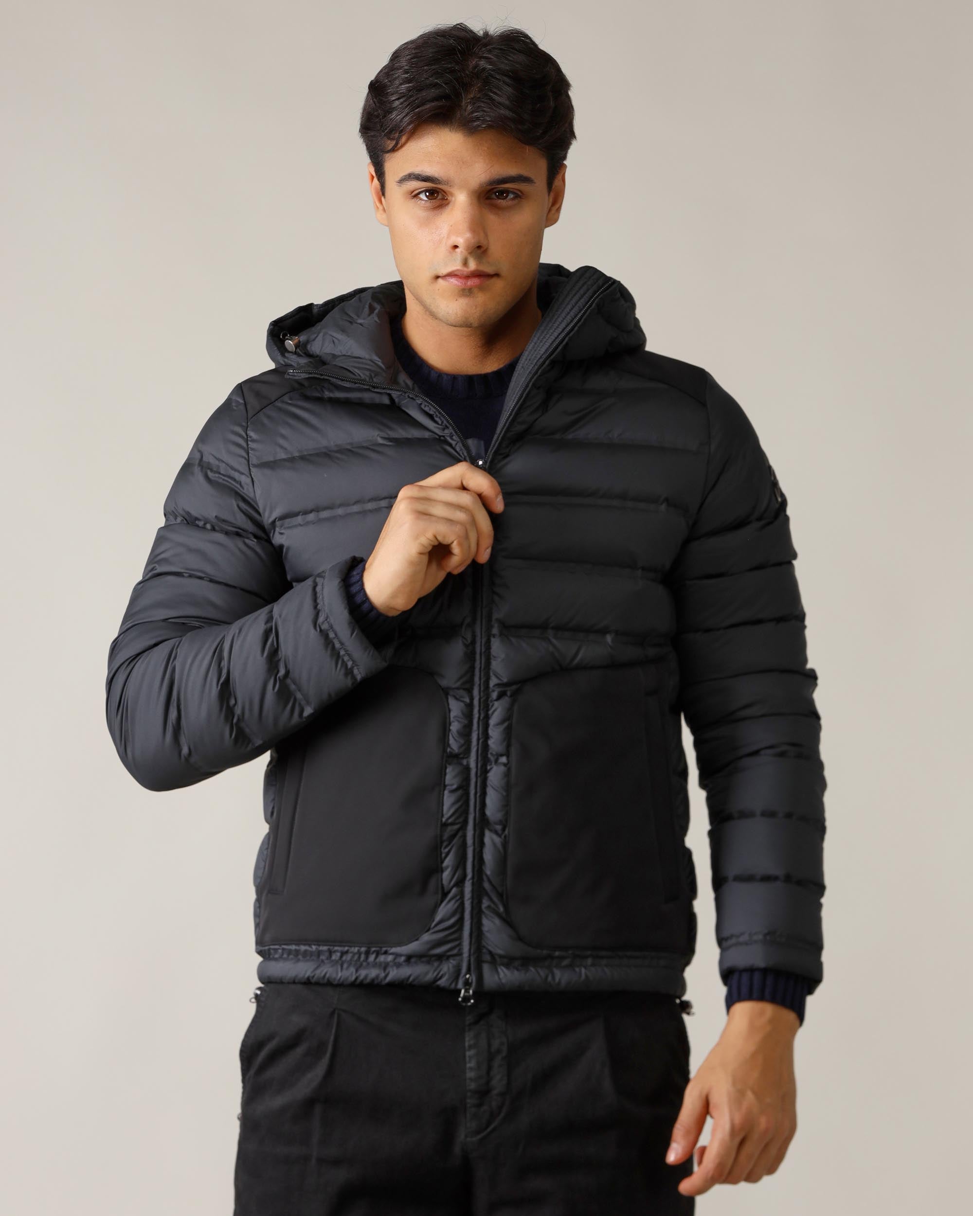 Colmar Originals Strapazierfähige Daunenjacke mit Kapuze