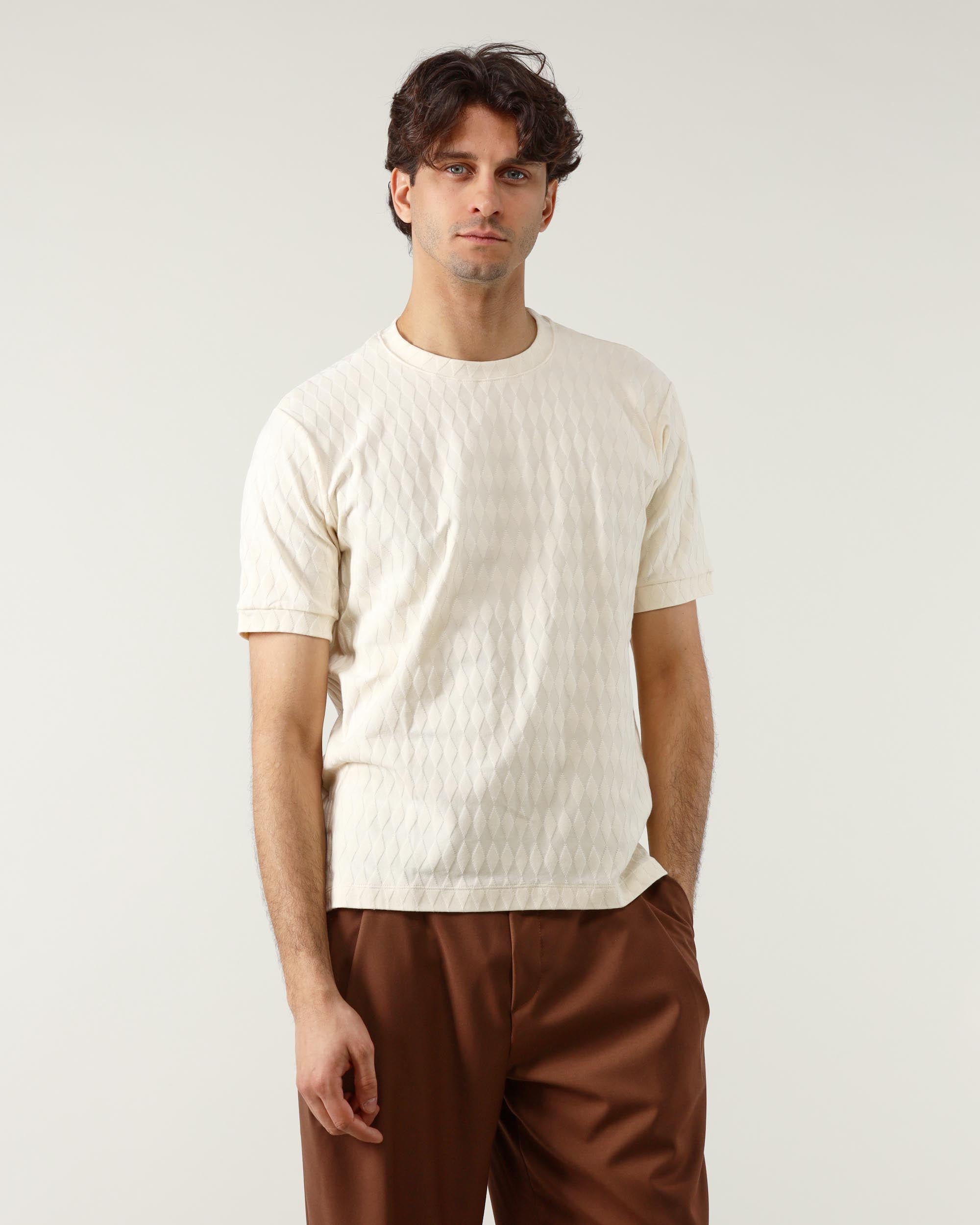 25.10 T-Shirt Tessuto Operato