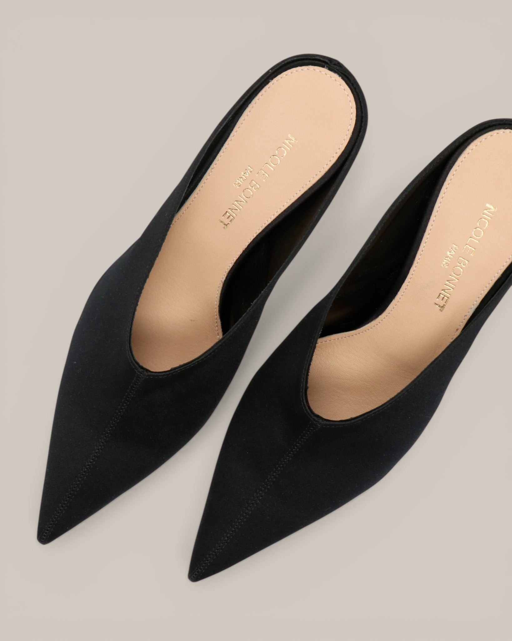 Nicole Bonnet Décolleté Raso