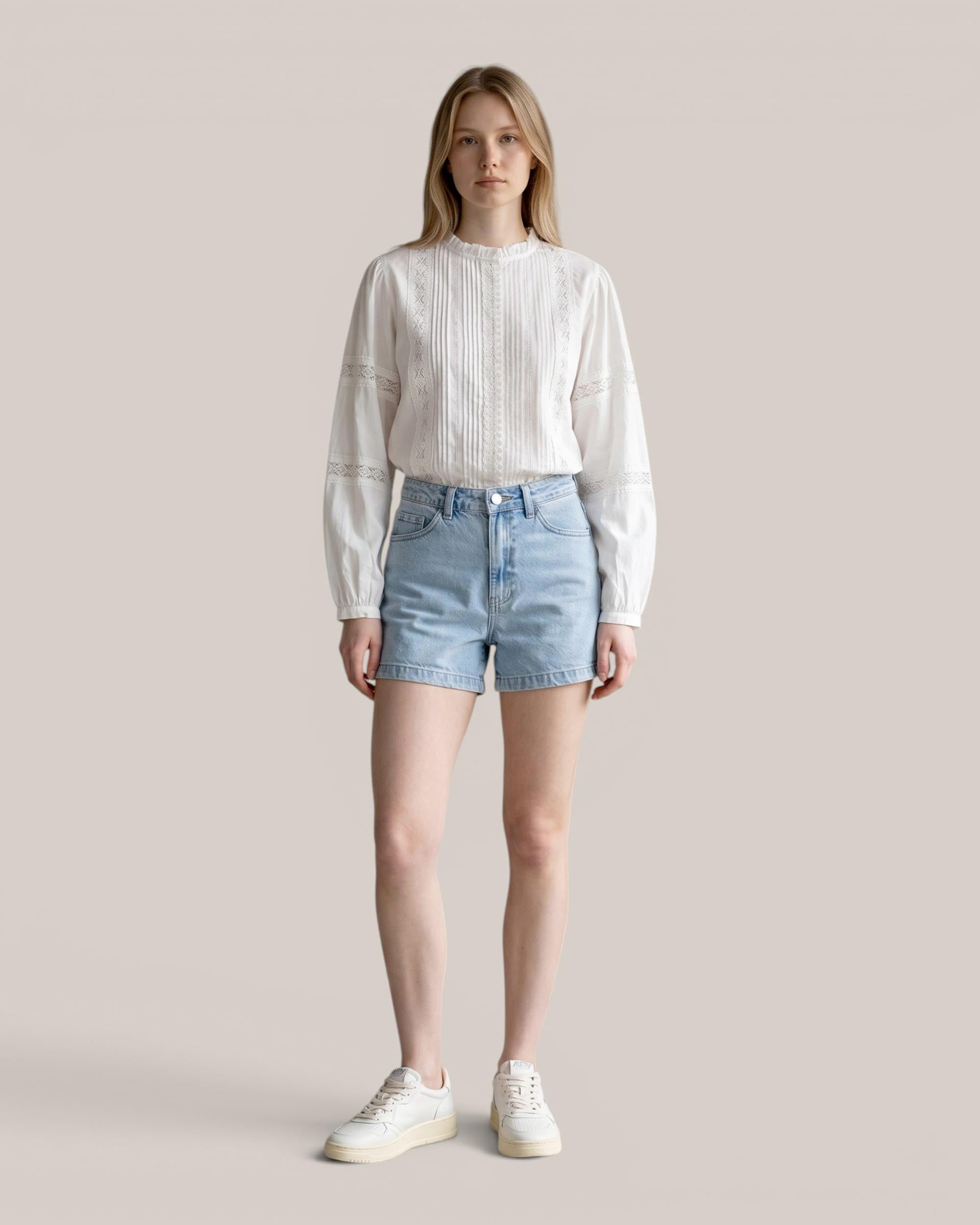 Grace and Mila Shorts Verne