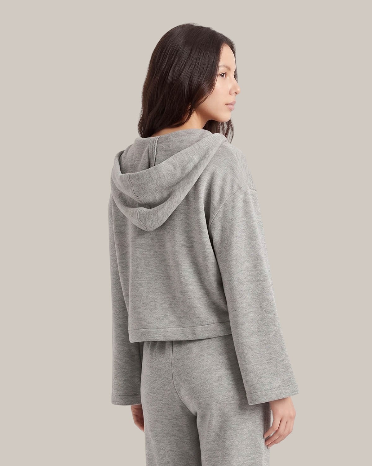 25.10 Sweat à capuche
