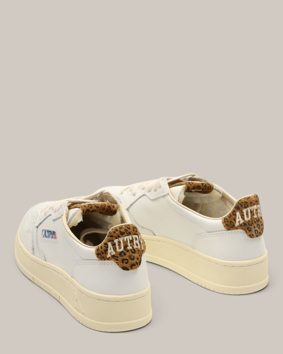 Autry Medalist Low Women's Sneakers