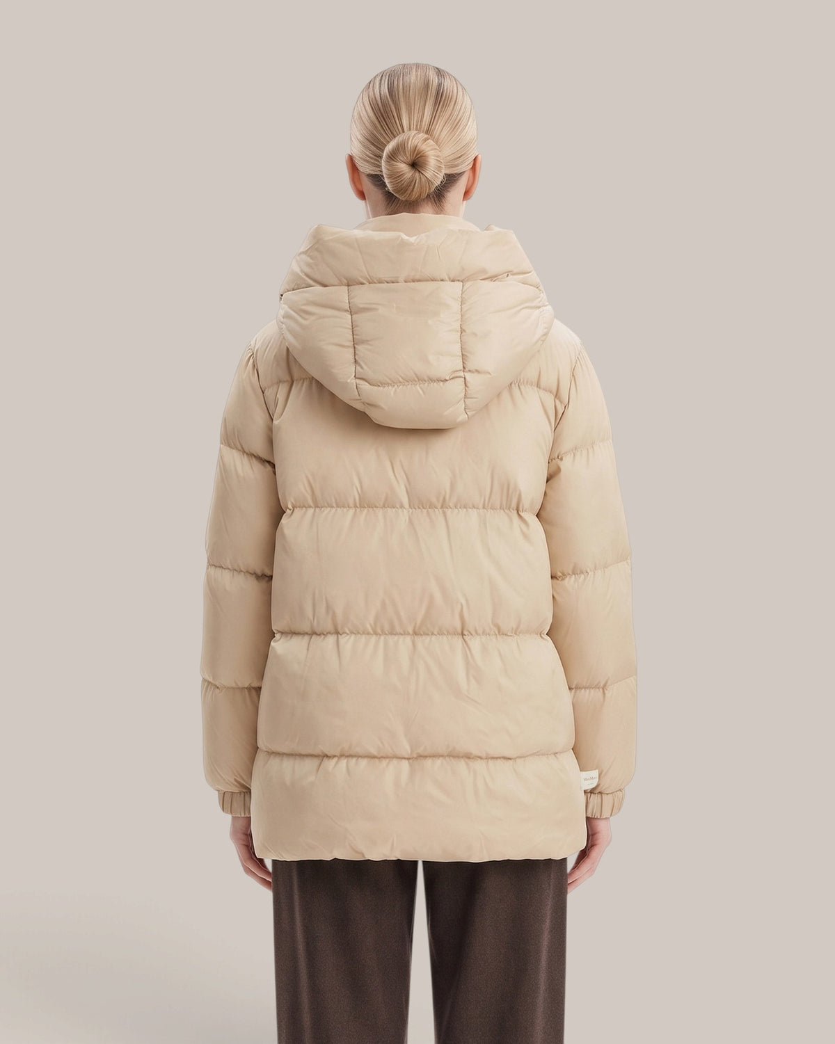 S Max Mara Kurze Daunenjacke mit Kapuze